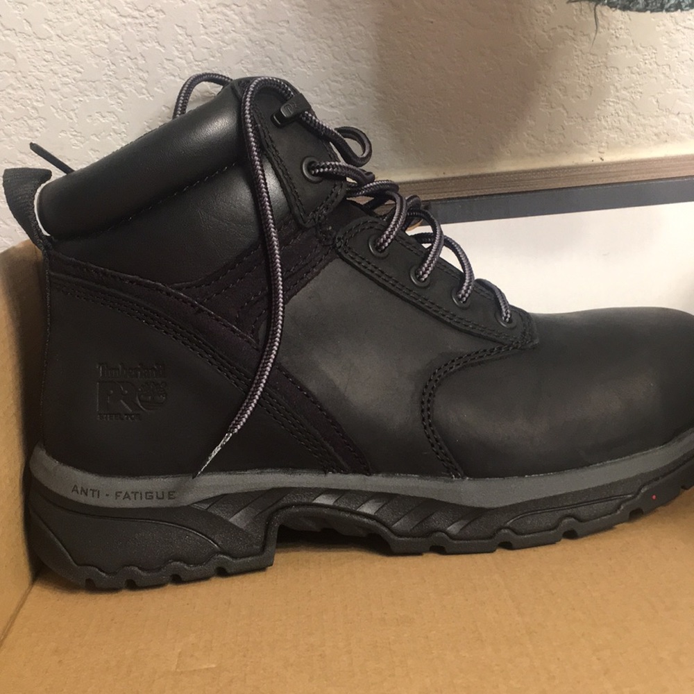 Steel toe work boots